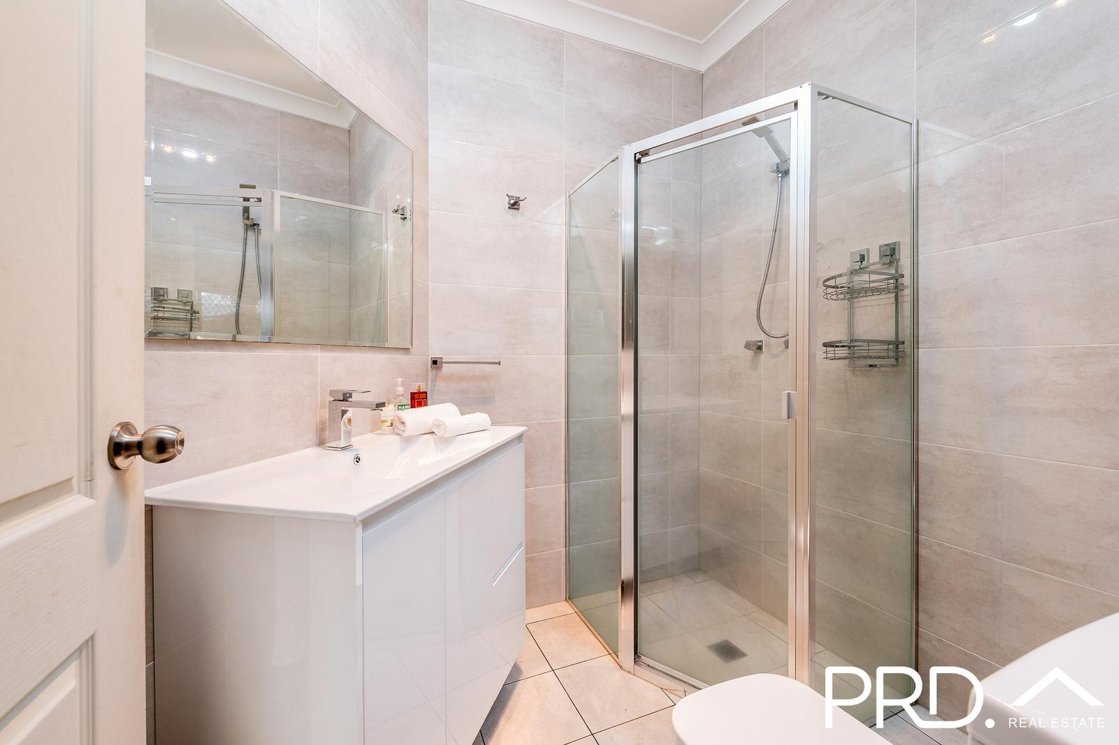 701 Henry Lawson Drive EAST HILLS 8