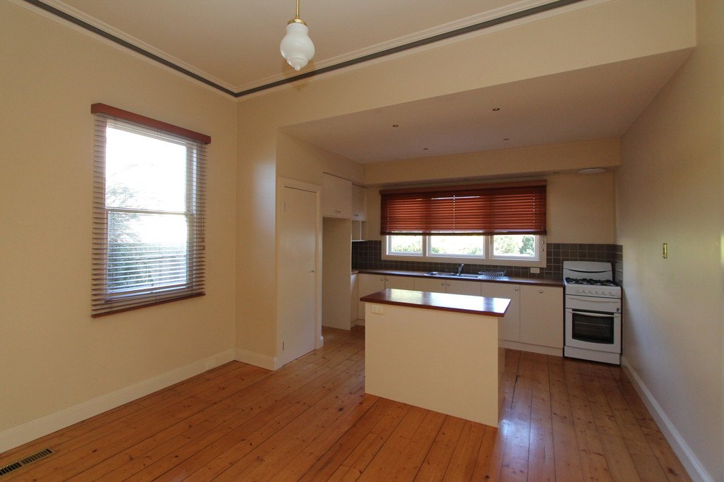 701 Macarthur Street BALLARAT CENTRAL 6