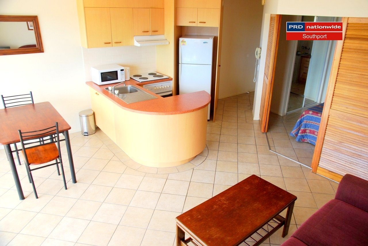 70/106 Marine Parade SOUTHPORT 4