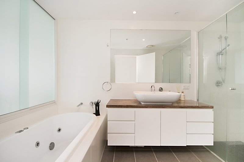 701/2 Creek Street COOLANGATTA 8