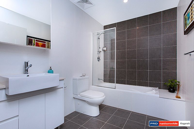 701/21-35 Princes Highway KOGARAH 4