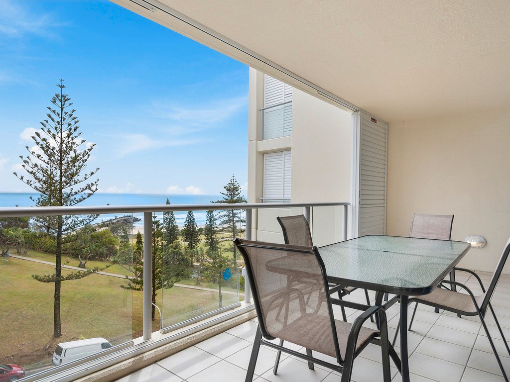 701/3 Mclean Street COOLANGATTA 1