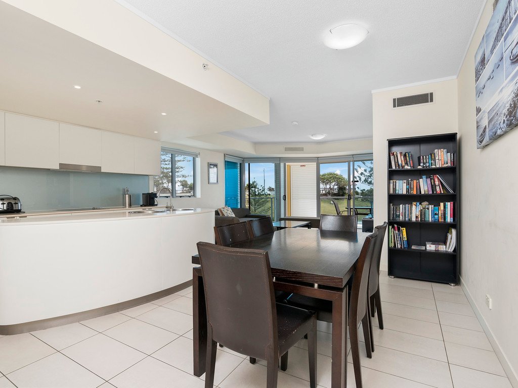 701/3 Mclean Street COOLANGATTA 5