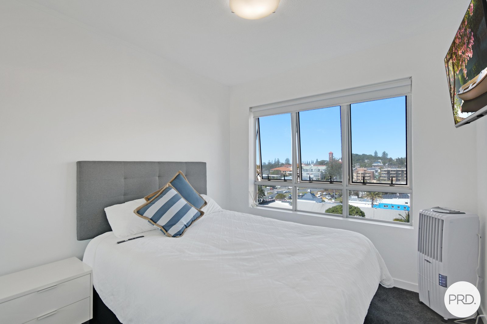 701/3 Mclean Street COOLANGATTA 3
