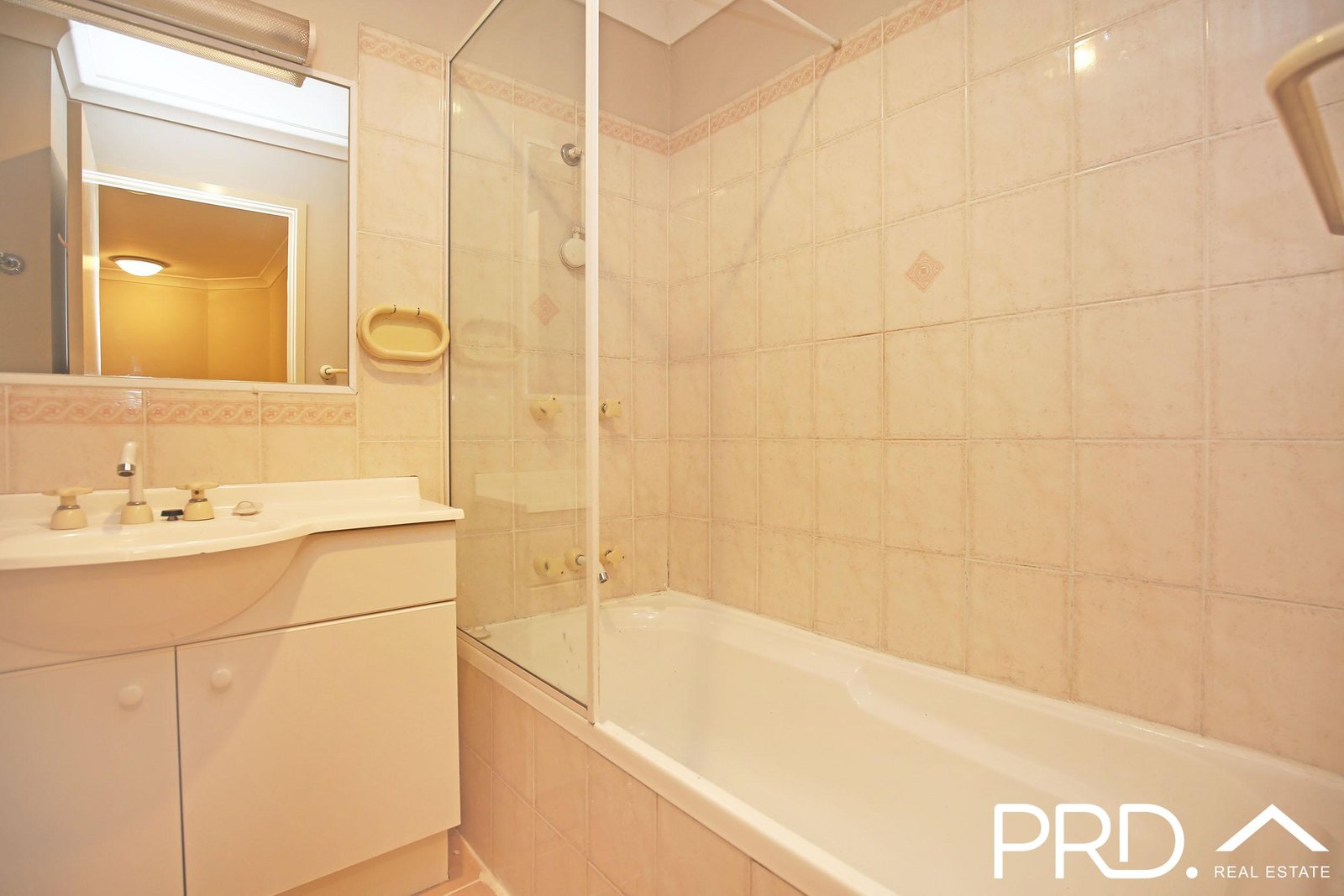 70/169 Horsley Road PANANIA 8