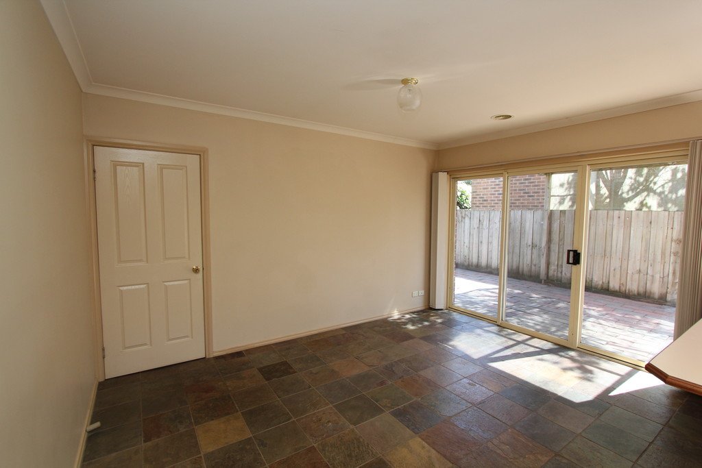 702 Eyre Street BALLARAT CENTRAL 13