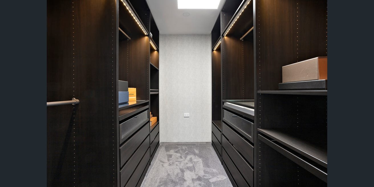 Real Estate and Property in 702 Highbury Road, Glen Waverley, VIC