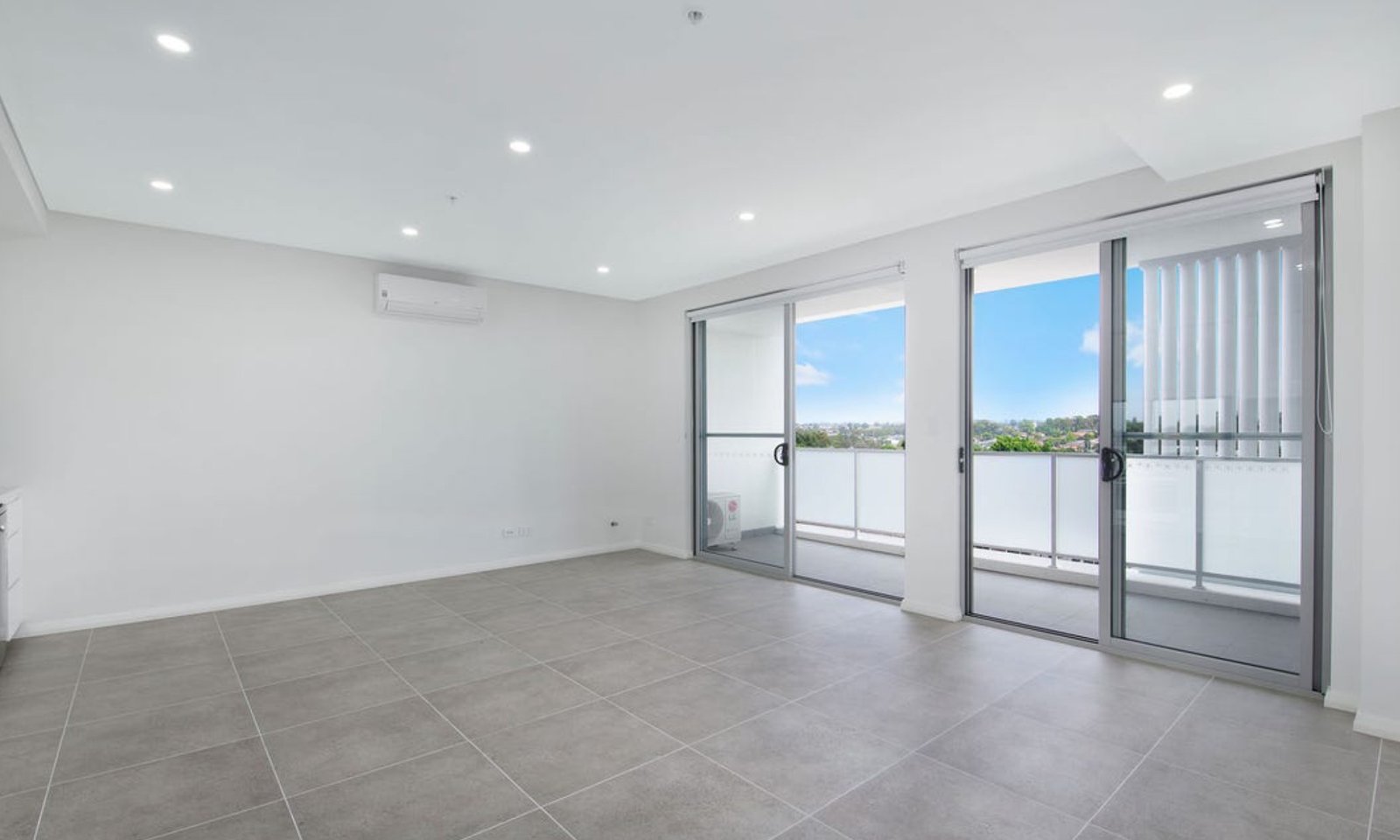 702/108 Station St  Wentworthville 6