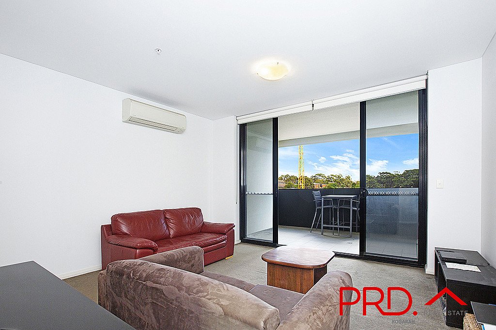 702/21-35 Princes Highway KOGARAH 4
