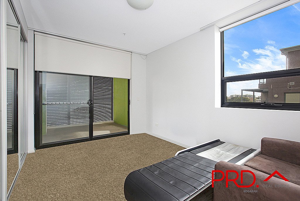 702/21-35 Princes Highway KOGARAH 7