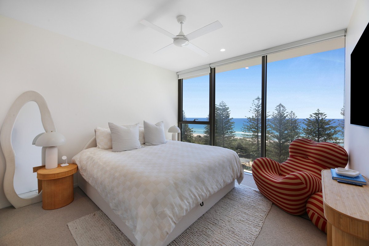 702/4 First Avenue Burleigh Heads 14