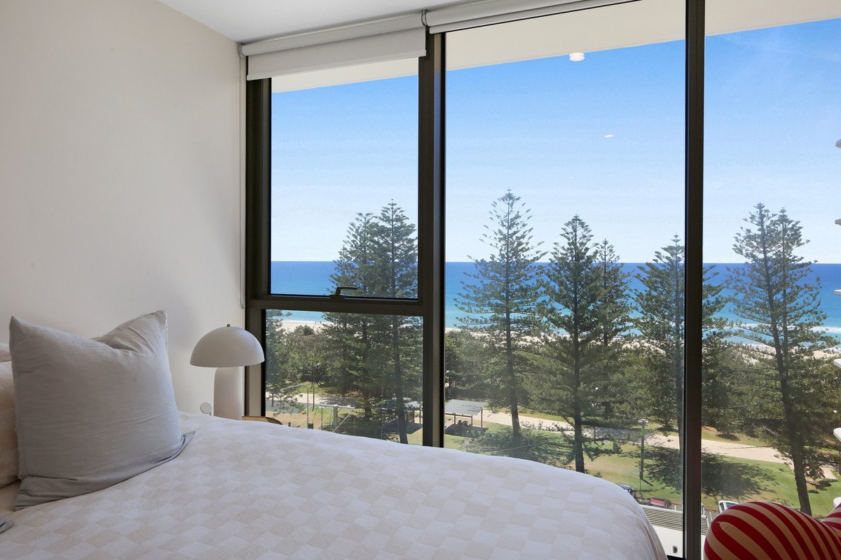 702/4 First Avenue Burleigh Heads 15