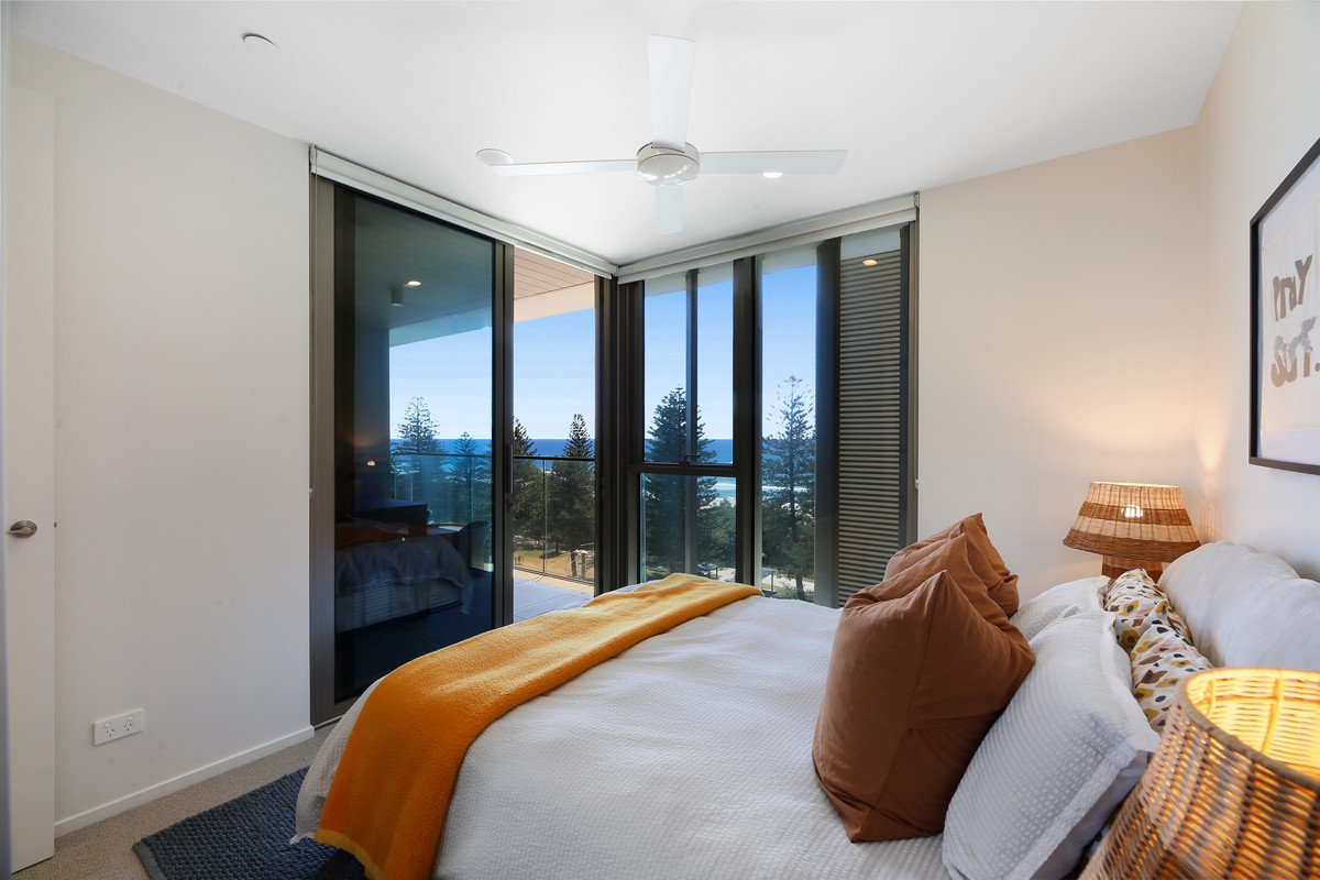 702/4 First Avenue Burleigh Heads 17