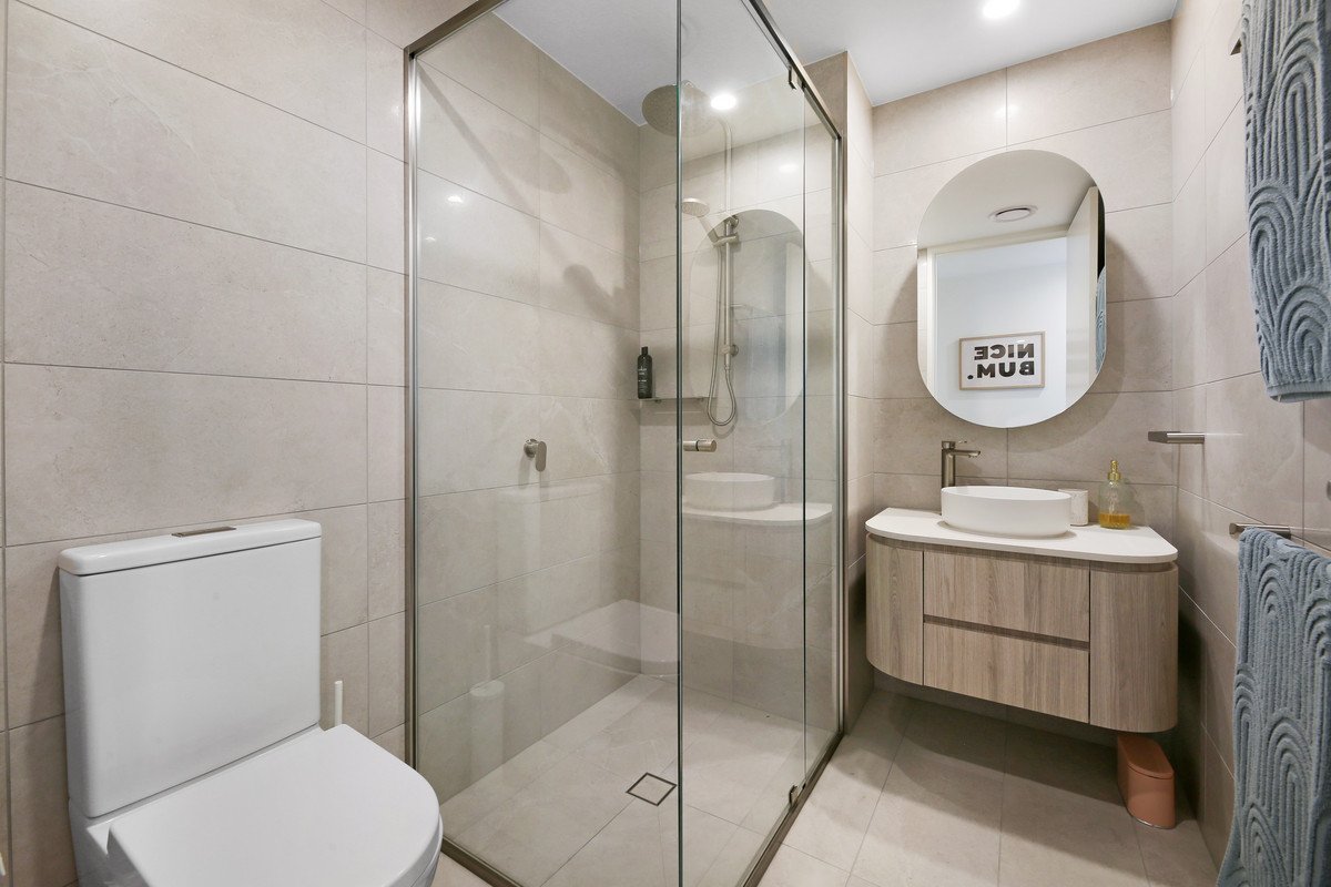 702/4 First Avenue Burleigh Heads 20