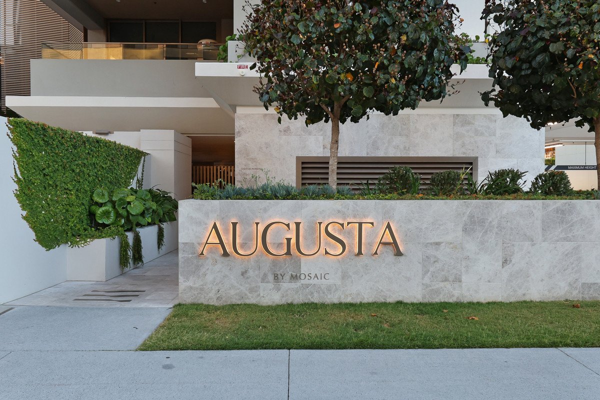 702/4 First Avenue Burleigh Heads 21