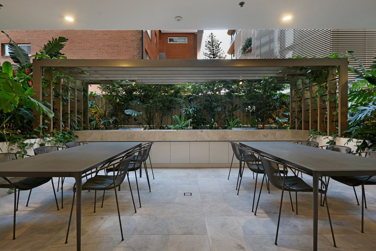 702/4 First Avenue Burleigh Heads 23