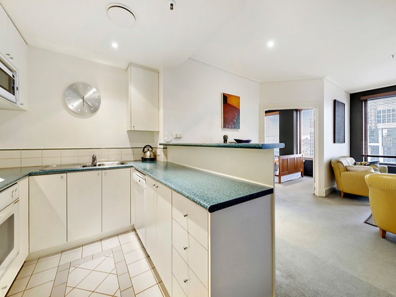 Gallery: 702/442 St Kilda Road