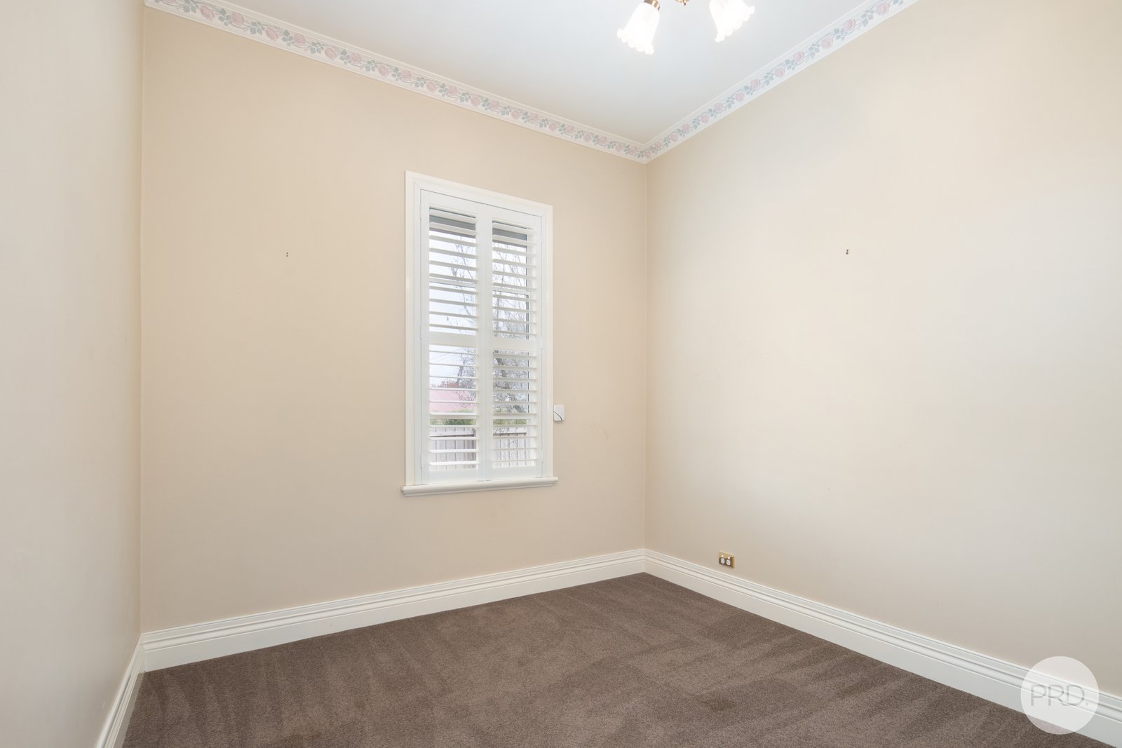 703 Skipton Street REDAN 14