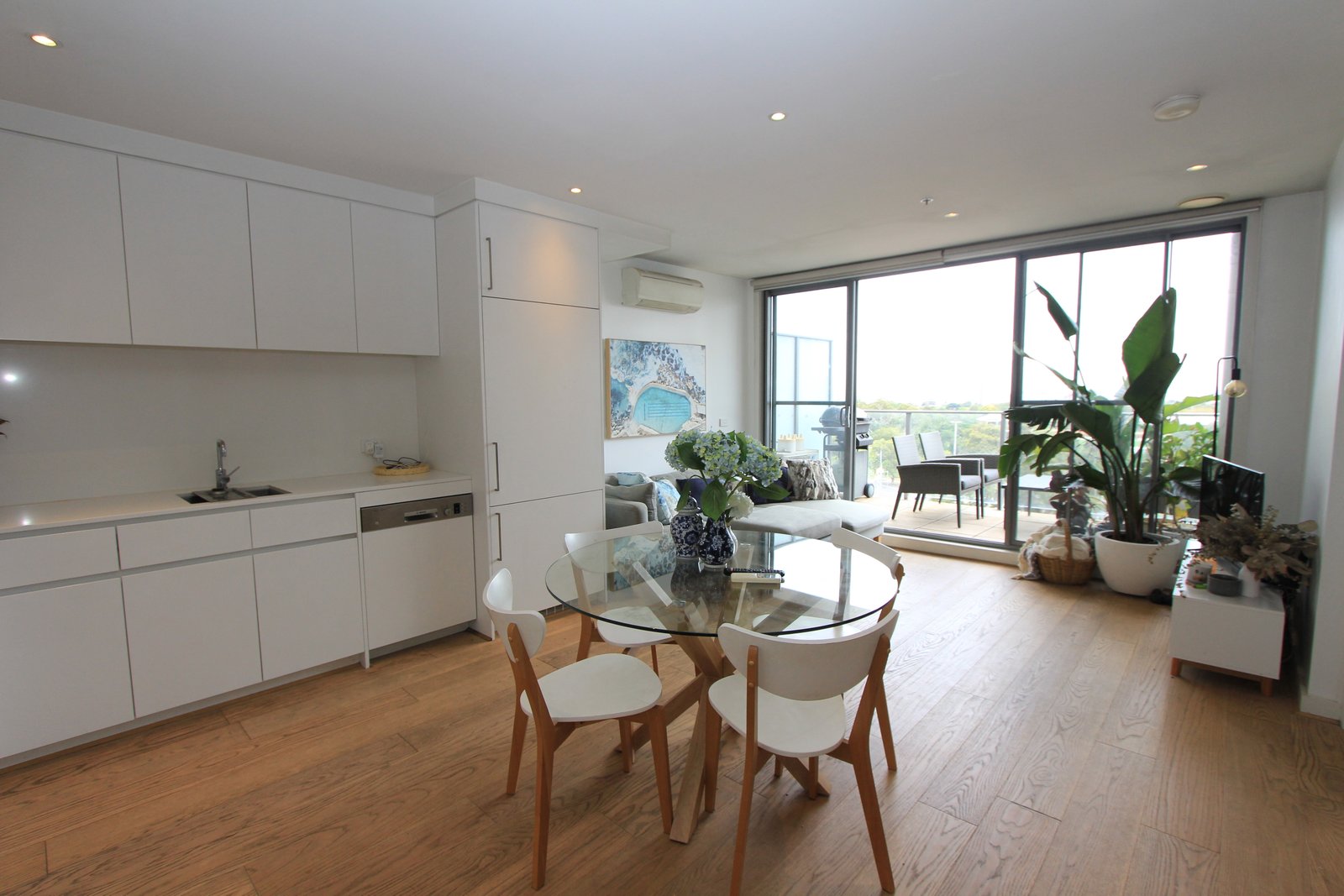 Real Estate and Property in 703/11-15 Wellington Street, St Kilda, VIC