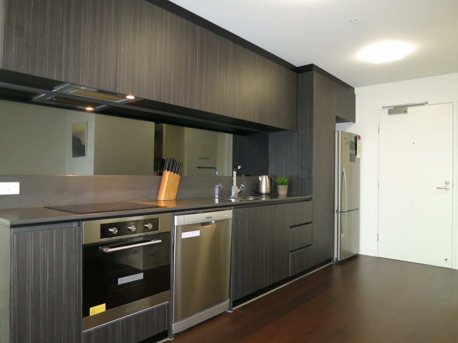 Gallery: 703/15 Clifton Street
