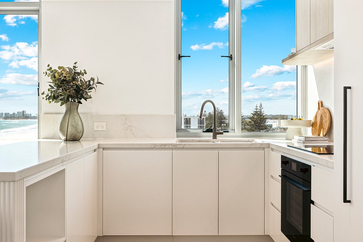 703/295 Golden Four Drive Bilinga 8