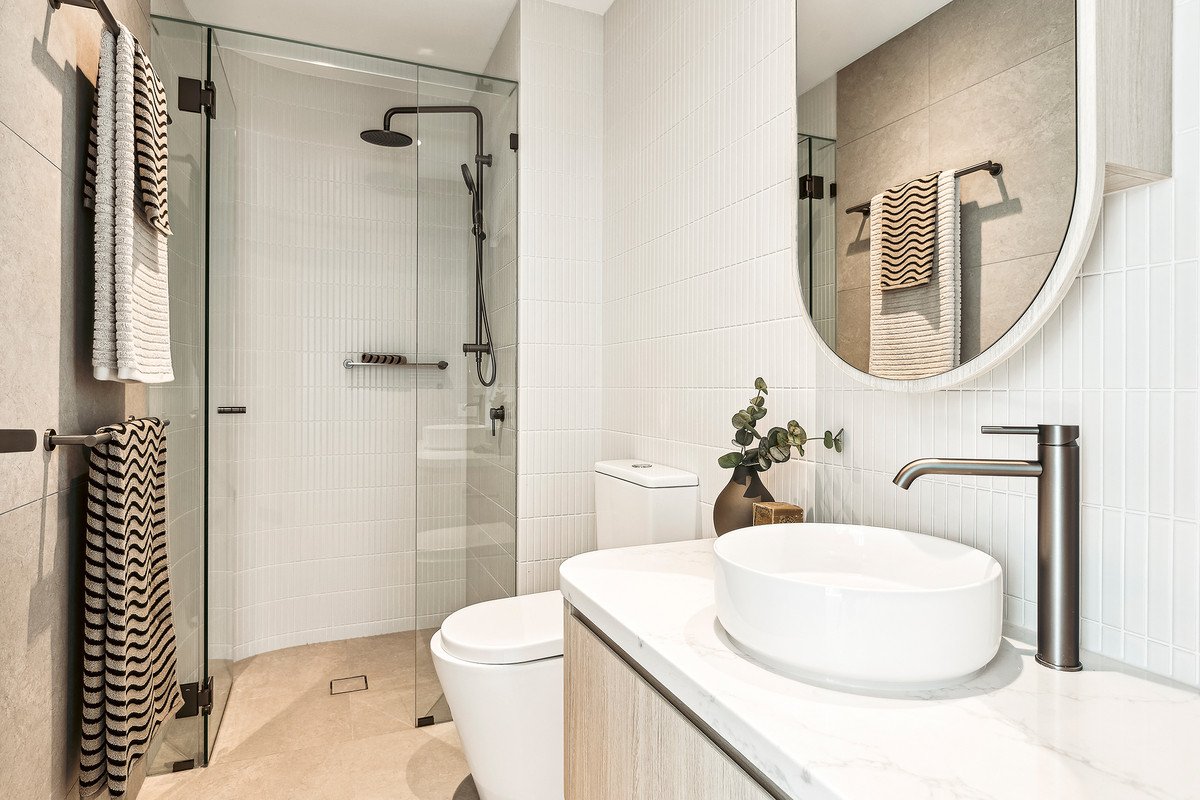 703/295 Golden Four Drive Bilinga 13