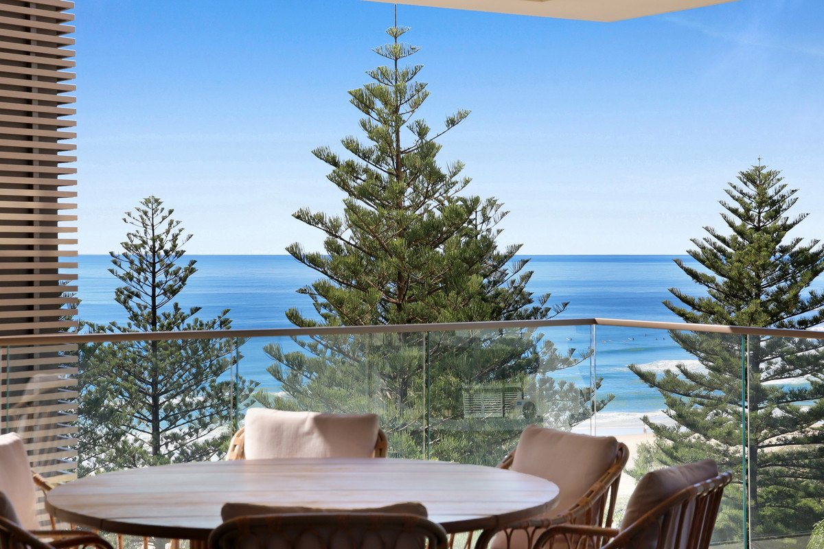 703/4 First Avenue Burleigh Heads 2