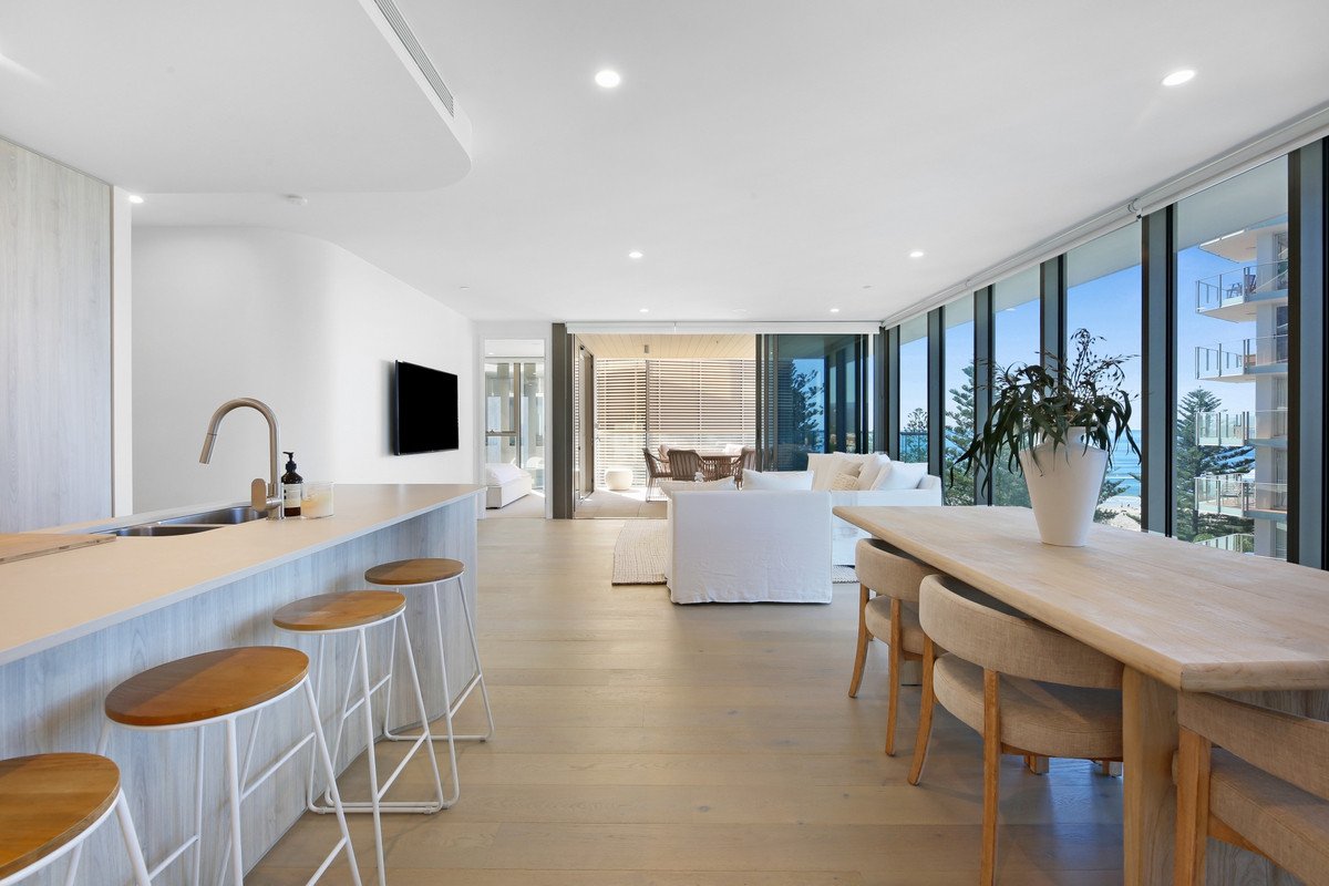 703/4 First Avenue Burleigh Heads 5