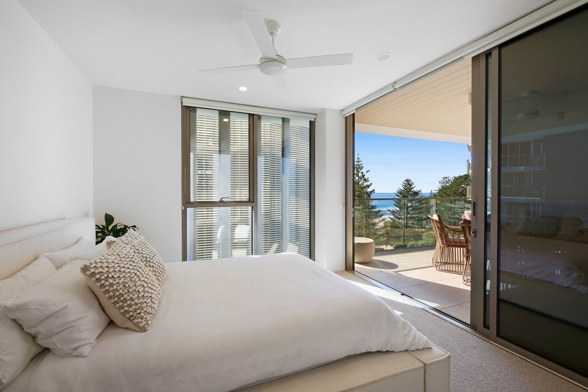 703/4 First Avenue Burleigh Heads 8