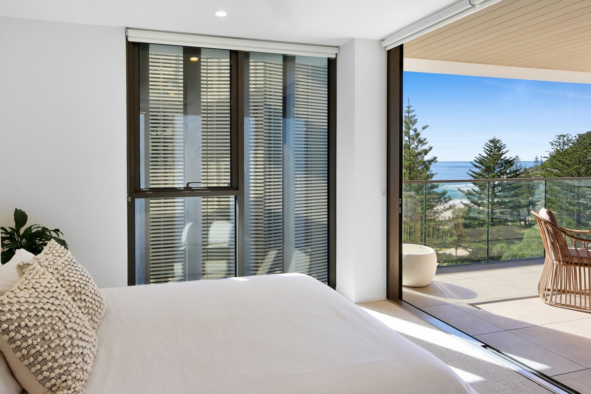 703/4 First Avenue Burleigh Heads 10