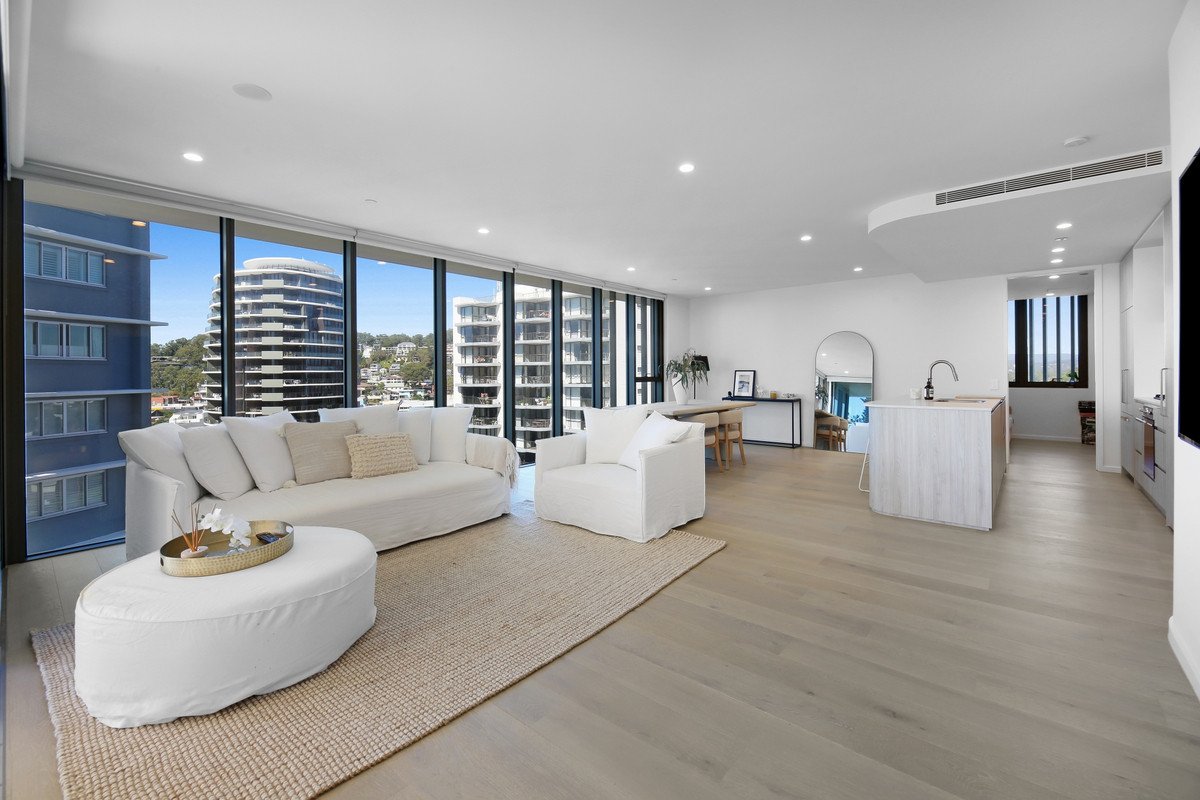 703/4 First Avenue Burleigh Heads 12