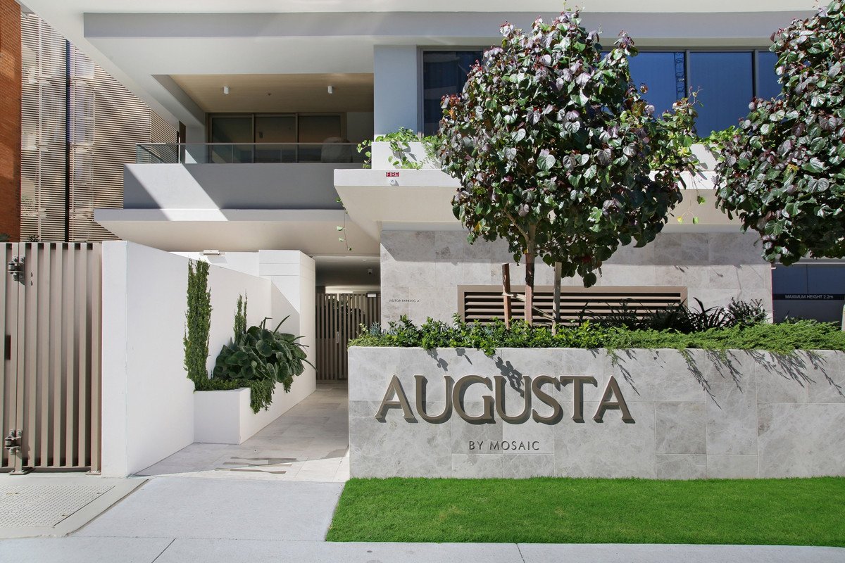 703/4 First Avenue Burleigh Heads 23