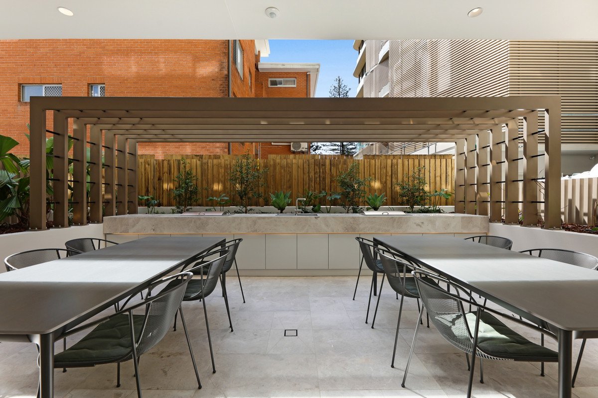 703/4 First Avenue Burleigh Heads 24