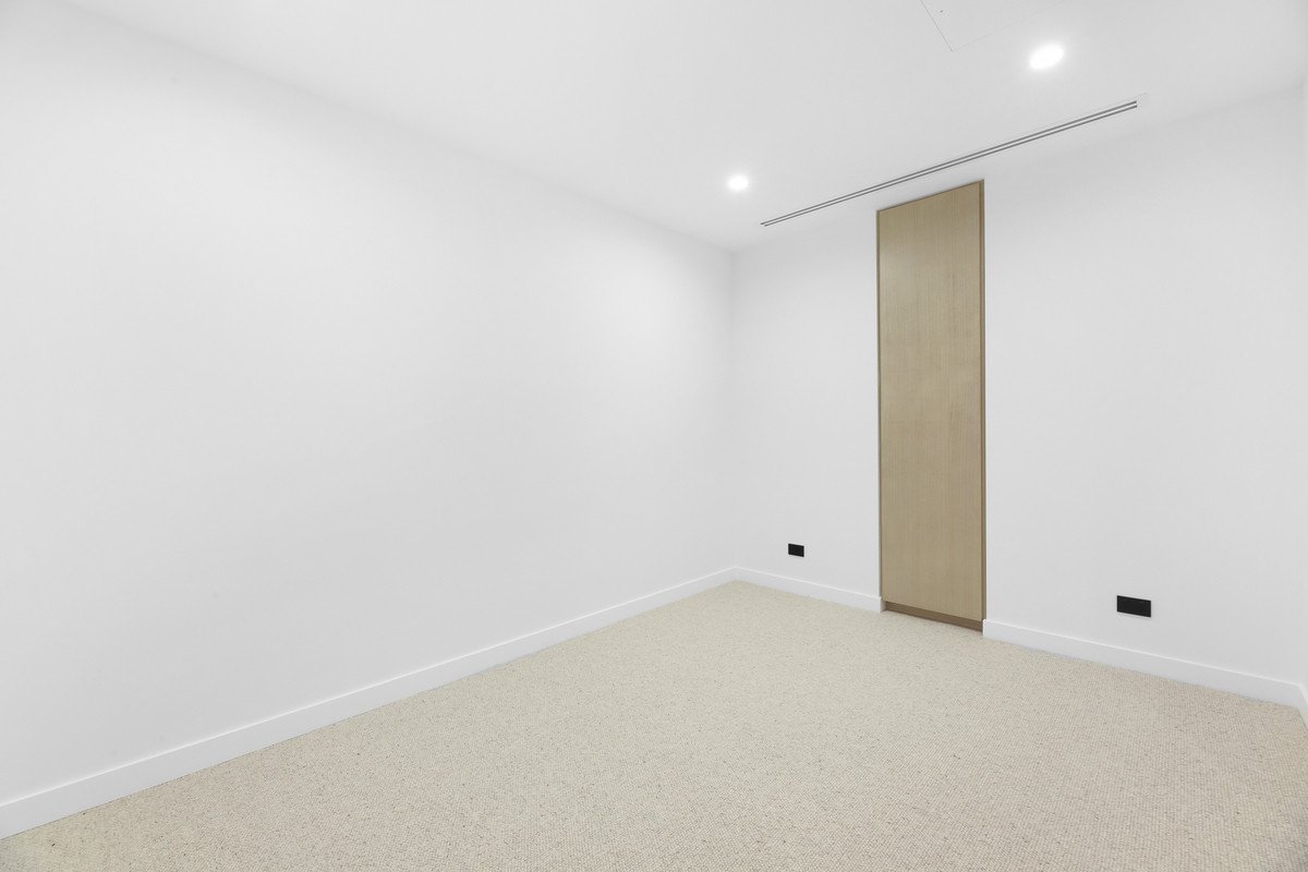 703/58 The Esplanade Burleigh Heads 23