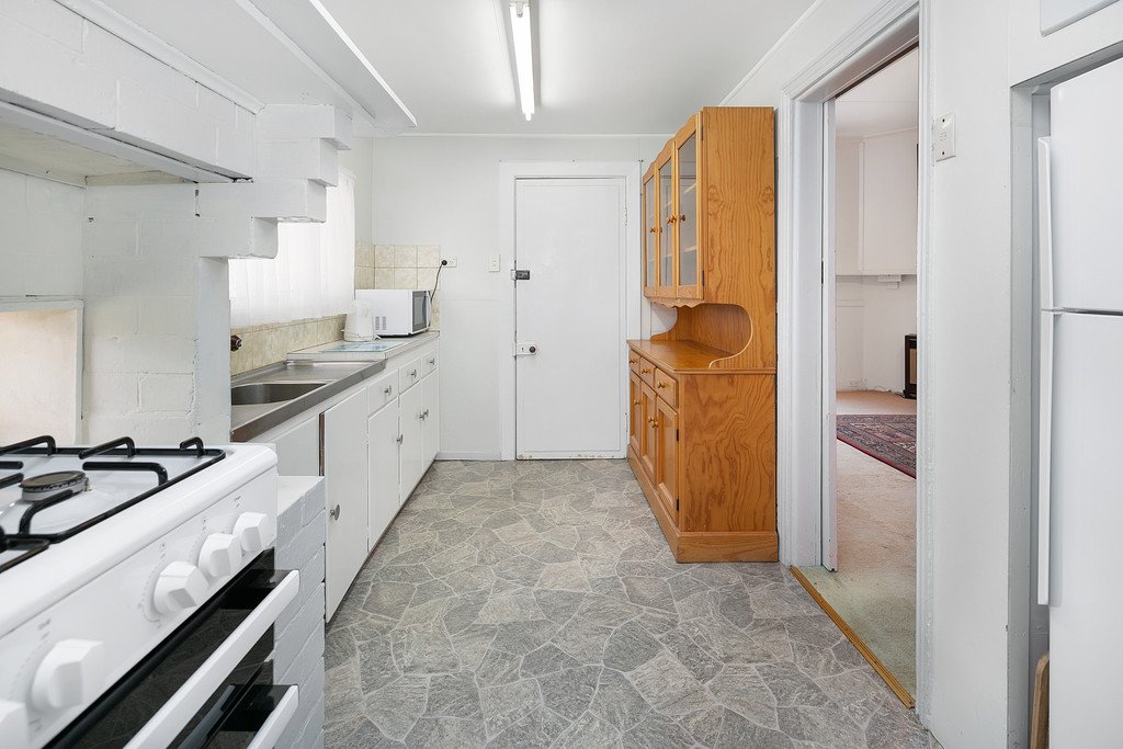 704 Talbot Street South REDAN 4
