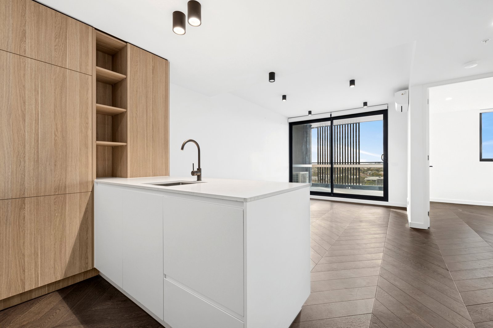 Gallery: 704/17 Taylor Street