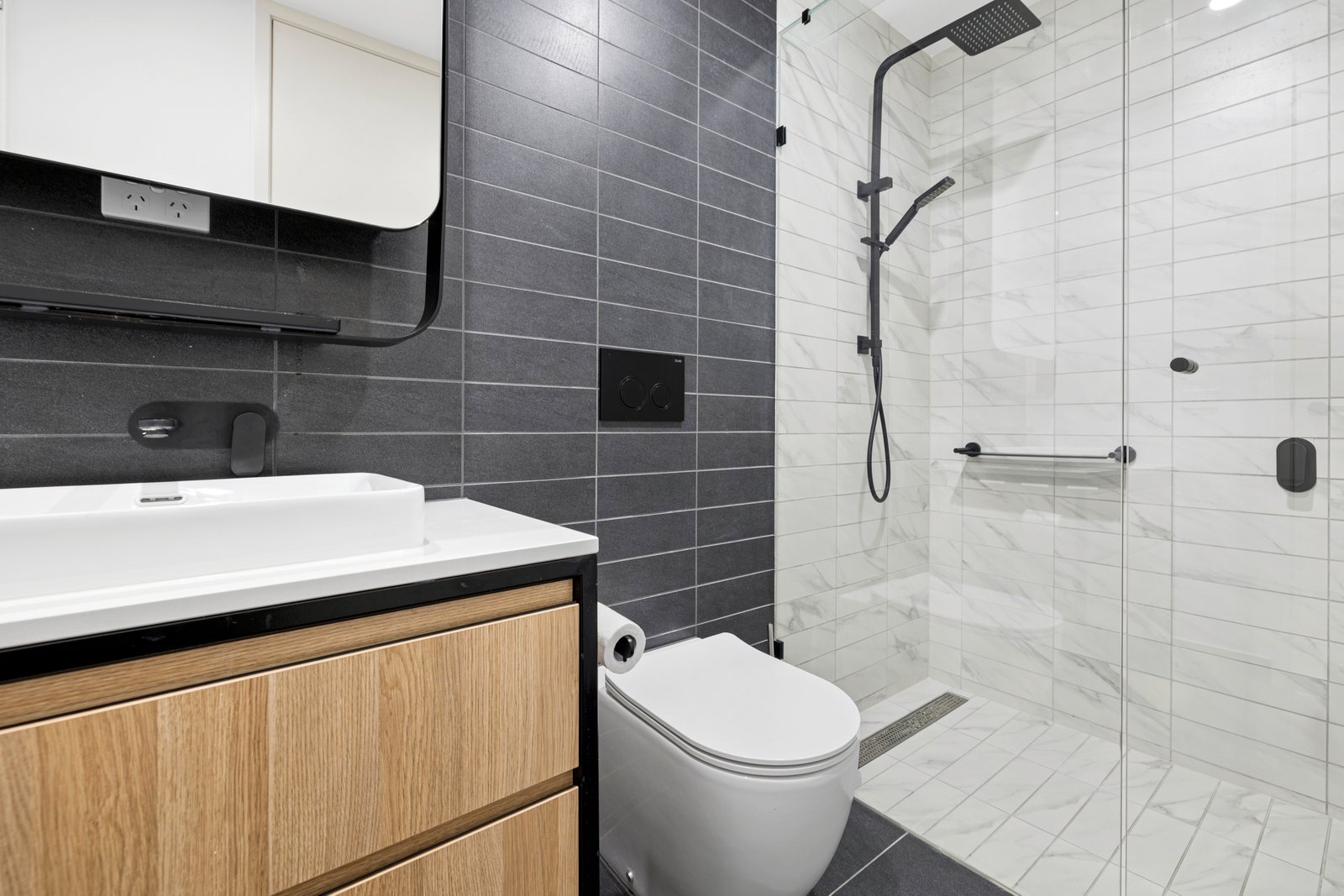 Gallery: 704/17 Taylor Street