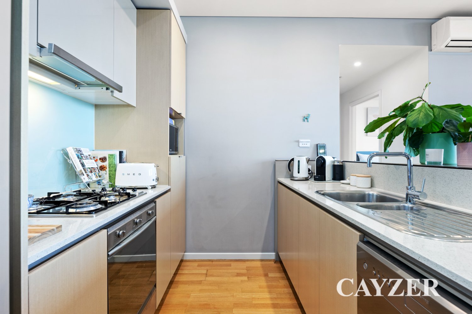 Gallery: 704E/126 Rouse Street