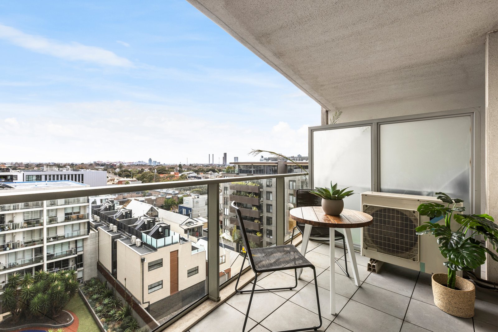 Gallery: 705/101 Bay Street