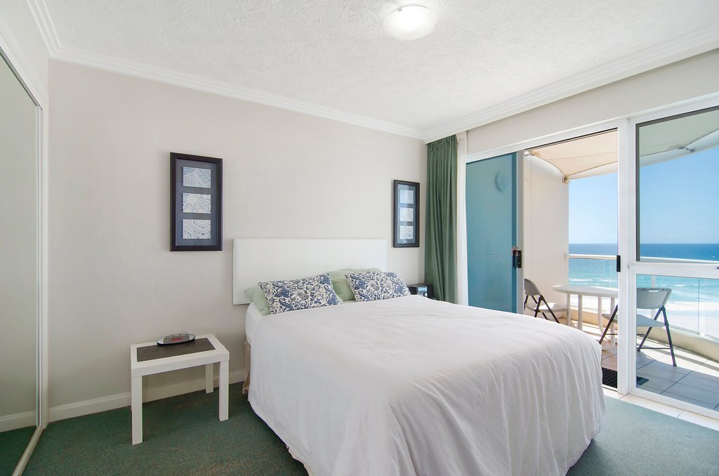 705/1483 Gold Coast Highway PALM BEACH 6