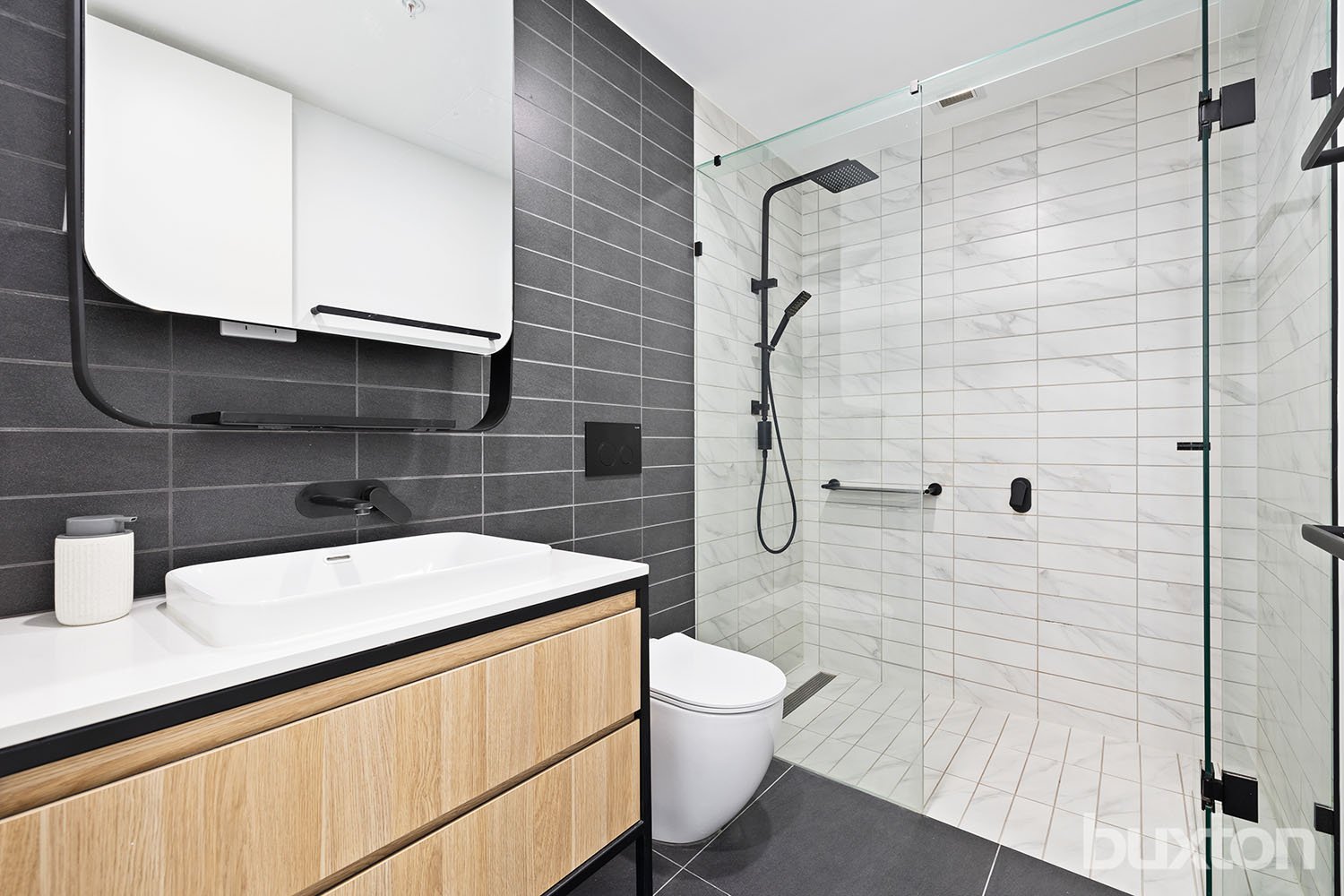 Gallery: 705/17 Taylor Street