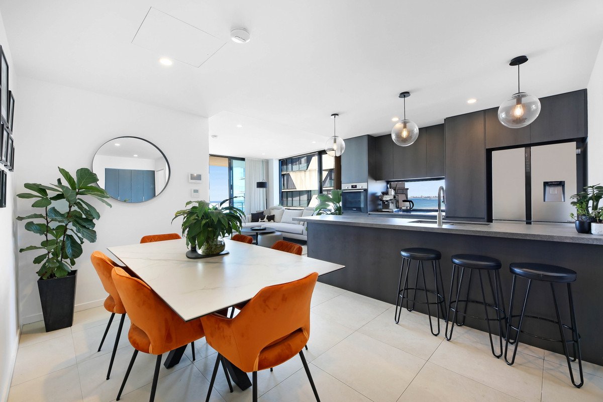 705/3 Twenty third Avenue Palm Beach 7