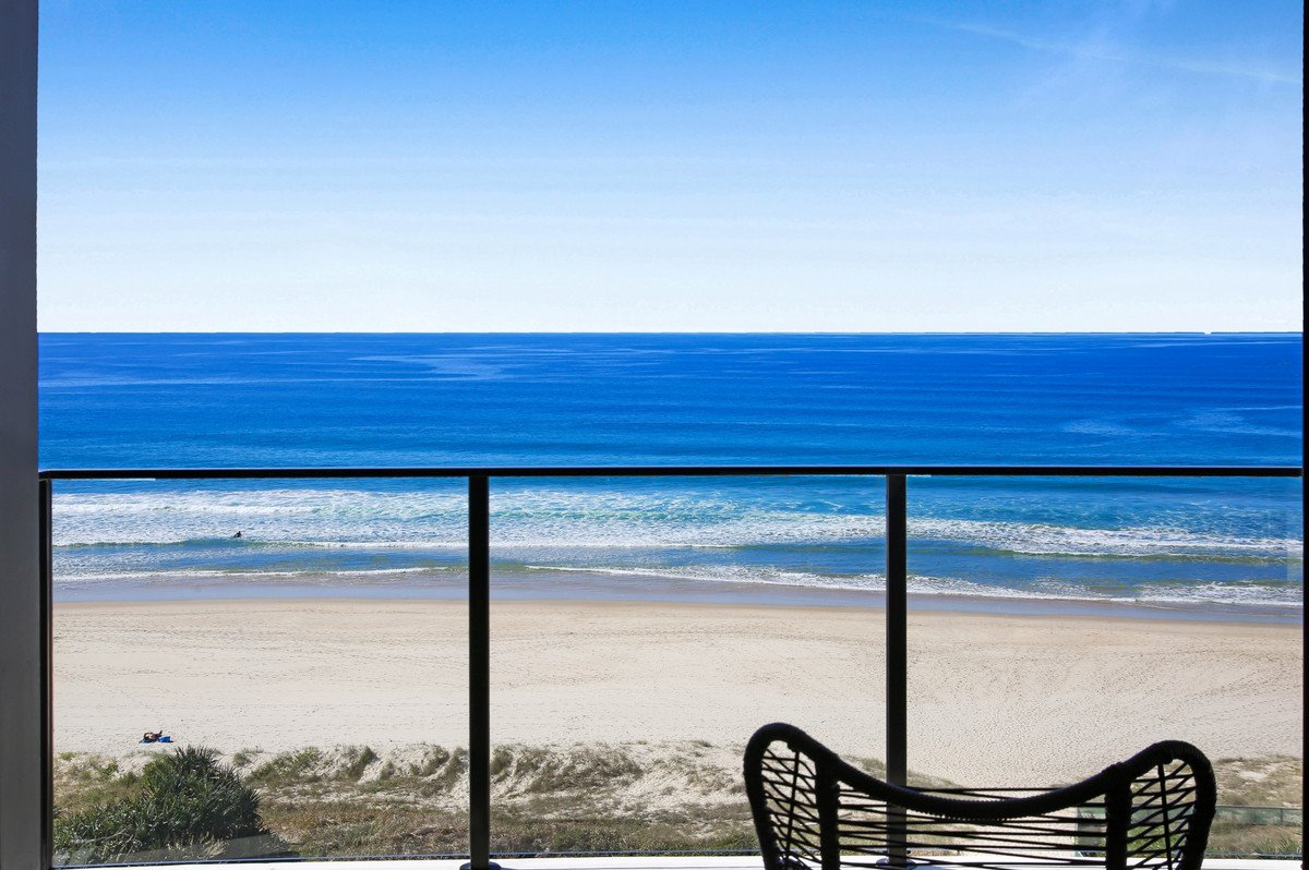 705/3 Twenty third Avenue Palm Beach 15