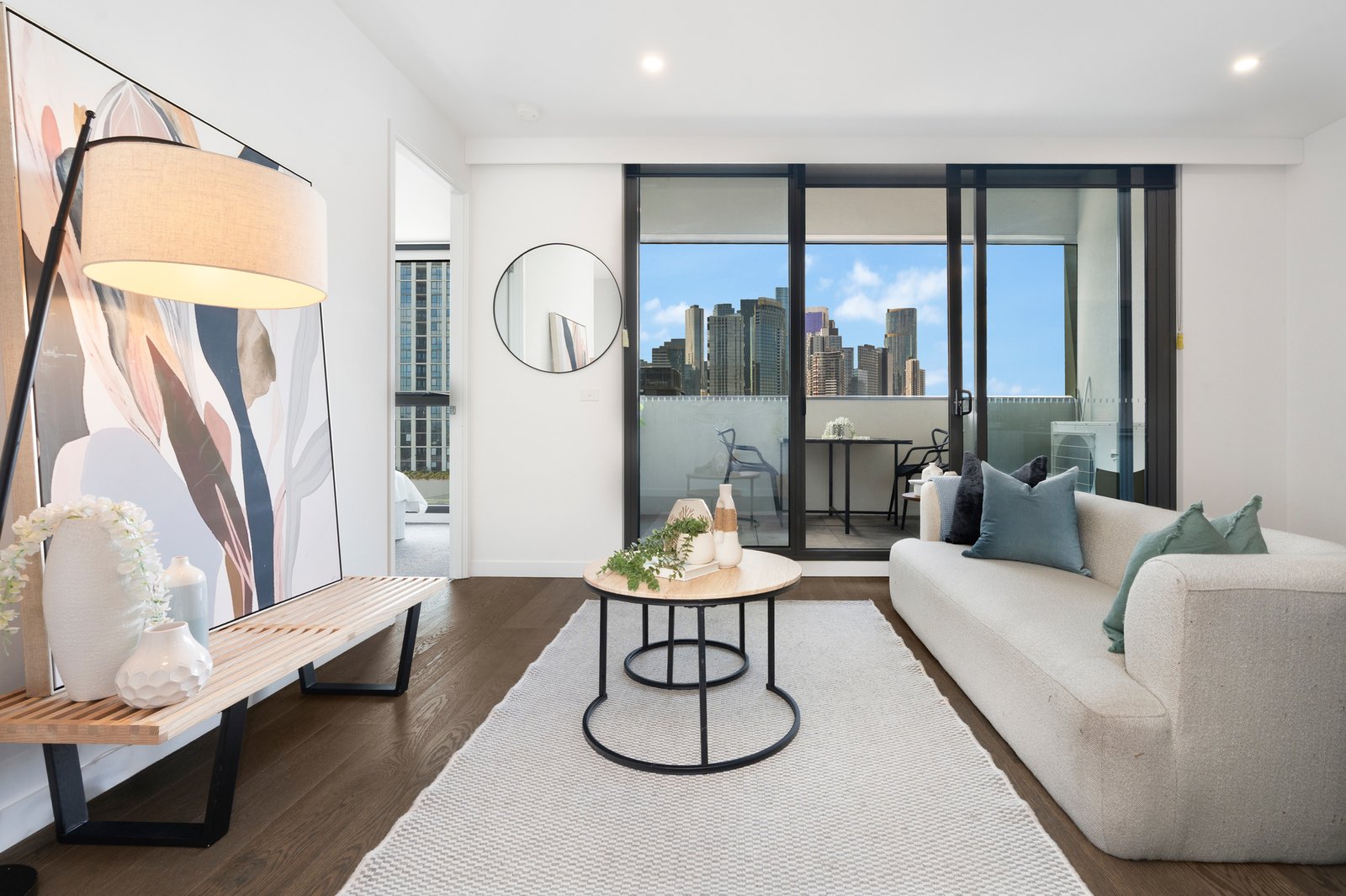 Gallery: 705/51 Thistlethwaite Street
