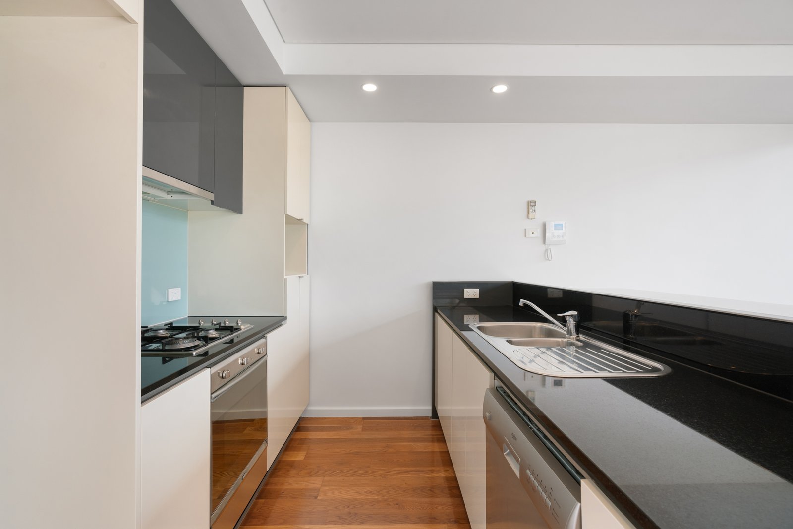 Gallery: 705C/142 Rouse Street