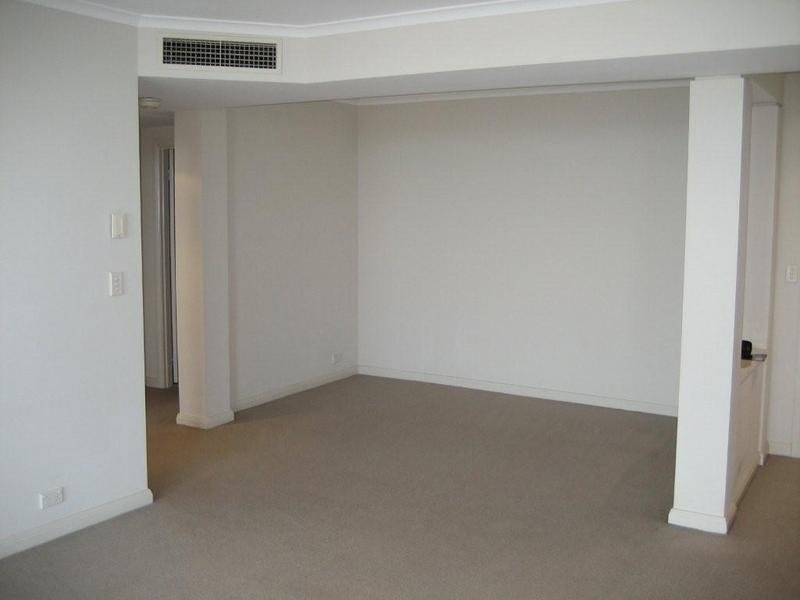 Gallery: 706/127 Beach Street