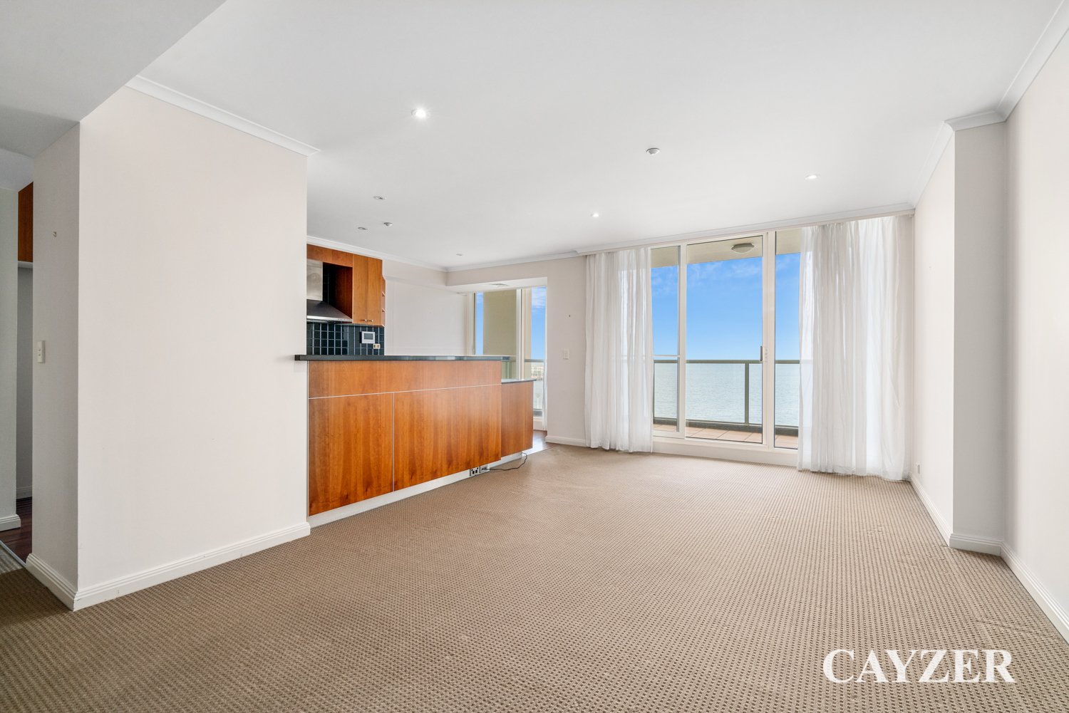 Gallery: 706/127 Beach Street