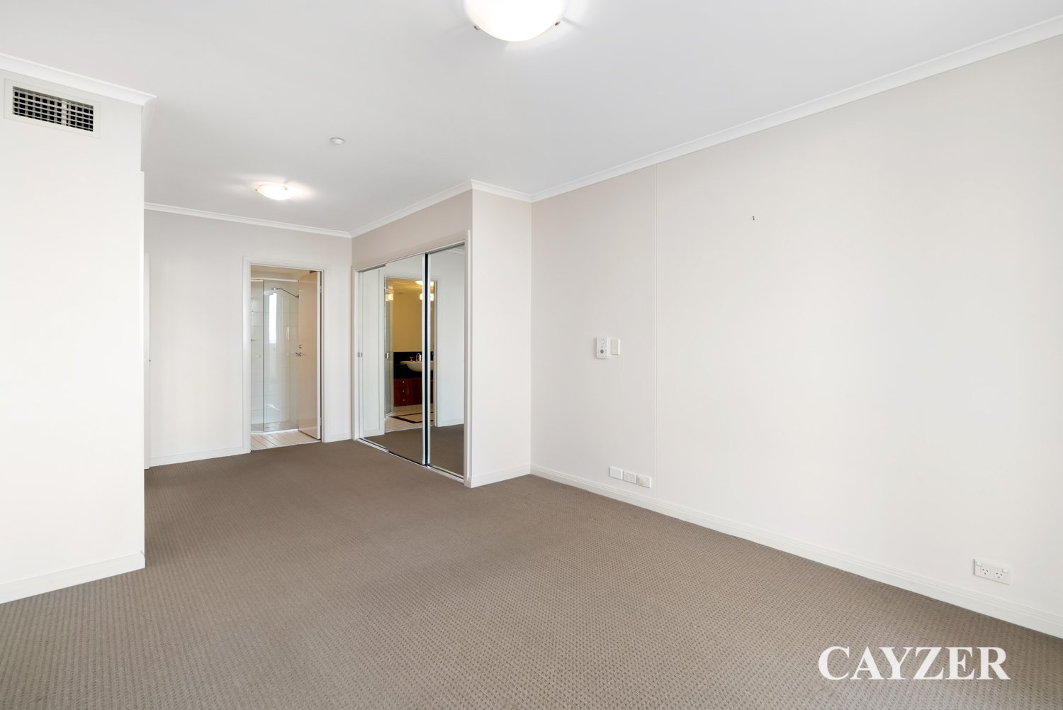Gallery: 706/127 Beach Street