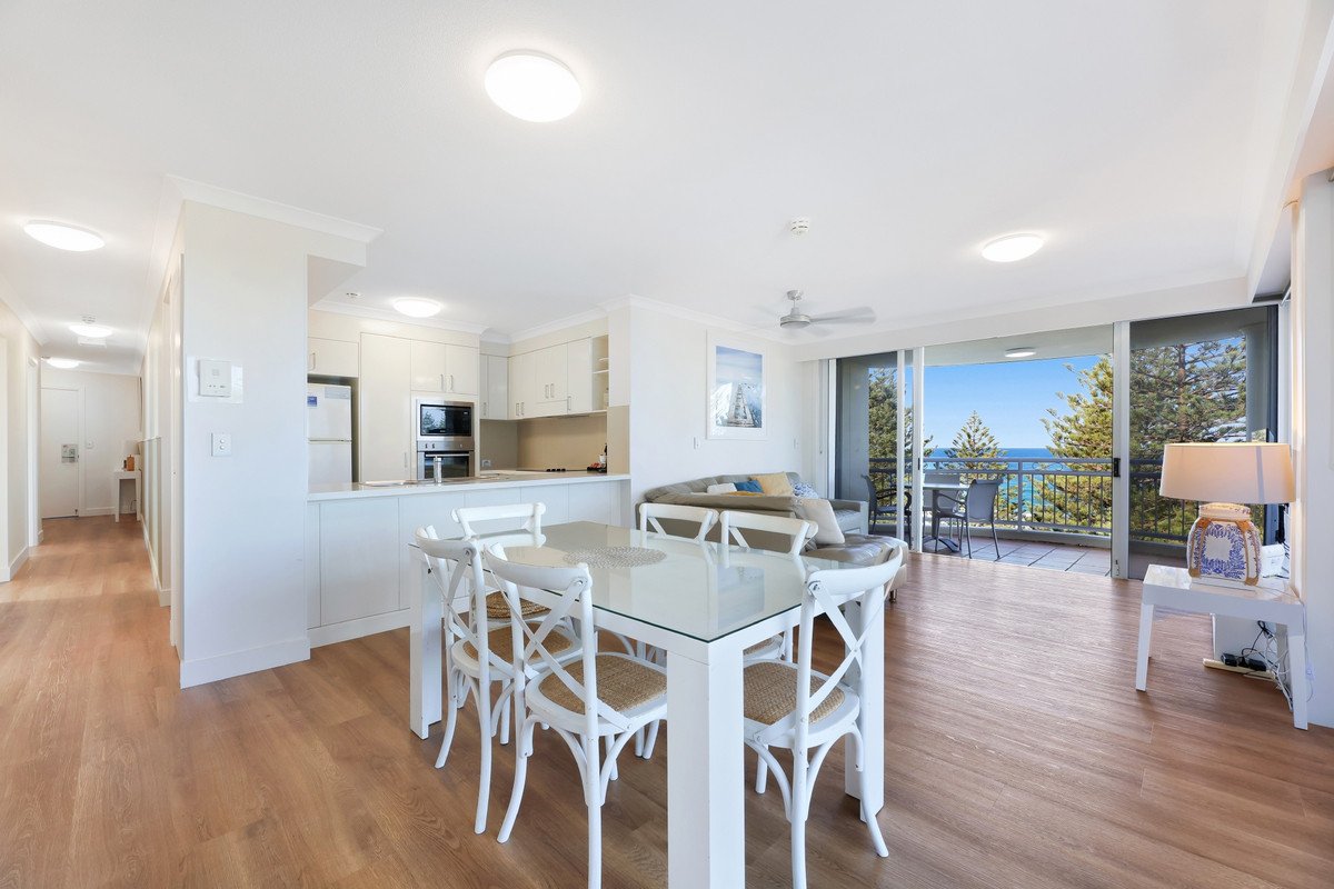 706/220 The Esplanade Burleigh Heads 2