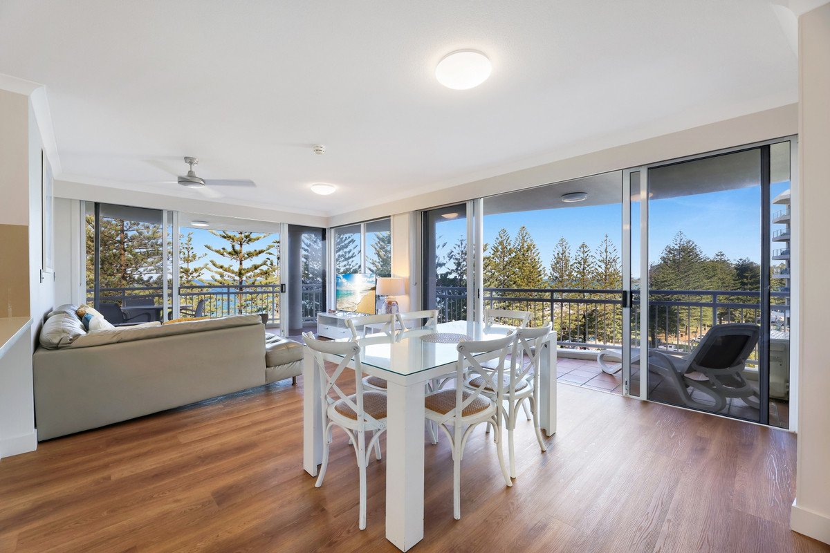 706/220 The Esplanade Burleigh Heads 3